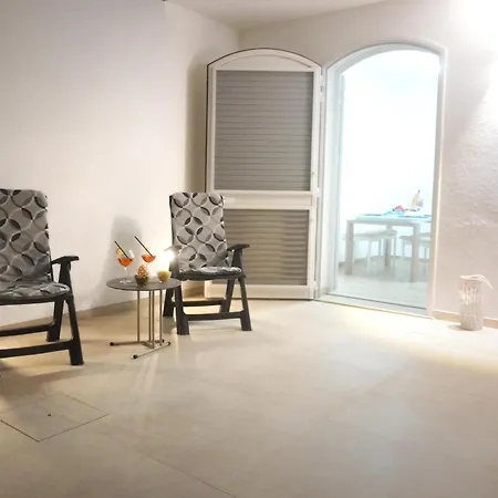 Perla Del Salento Con Piscina 빌라